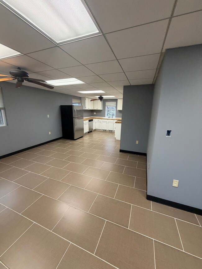 Foto del edificio - 8325 ABC Farm Pl