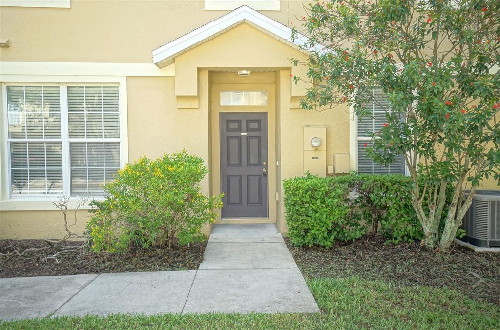 Foto principal - 6760 Eagle Feather Dr