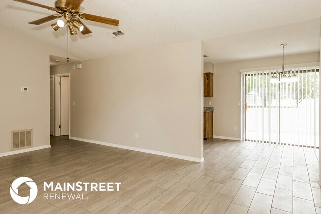 Building Photo - 916 N Dean Cir