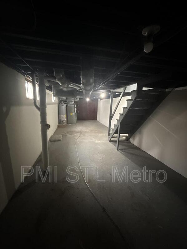 Foto del edificio - 4952-4956 Oleatha Avenue