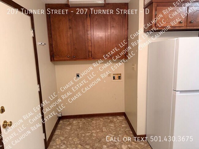 Foto del edificio - 207 Turner Ave