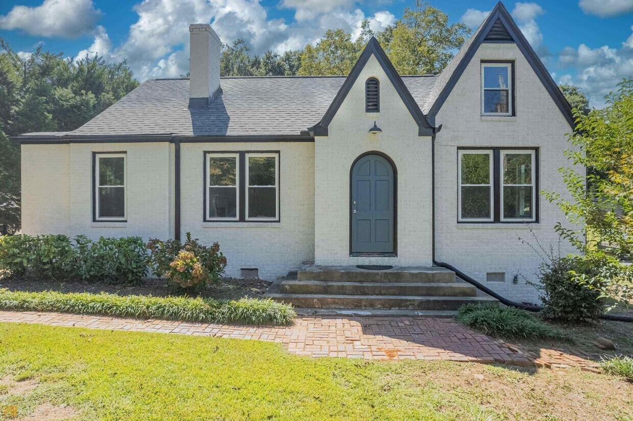 226 Bowden St, Commerce, GA 30529 House Rental in Commerce, GA