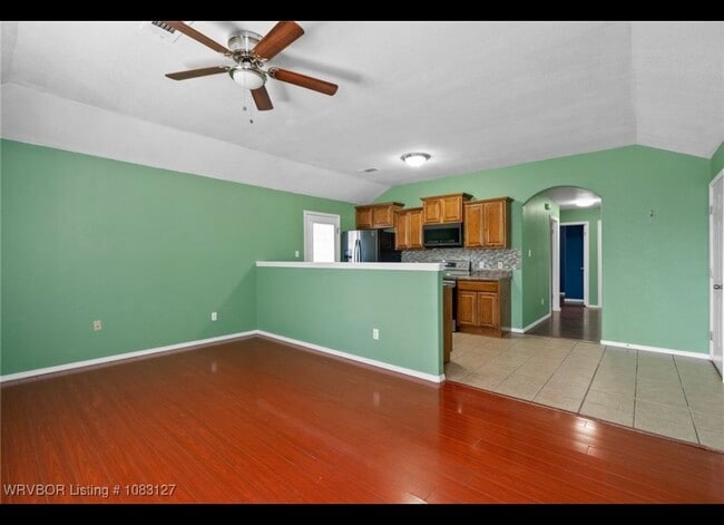 Living room and kitchen - 2410 Ridgeway Ln