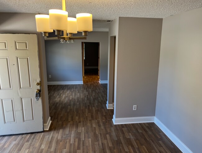 Sala de estar - 4012 Emerson St