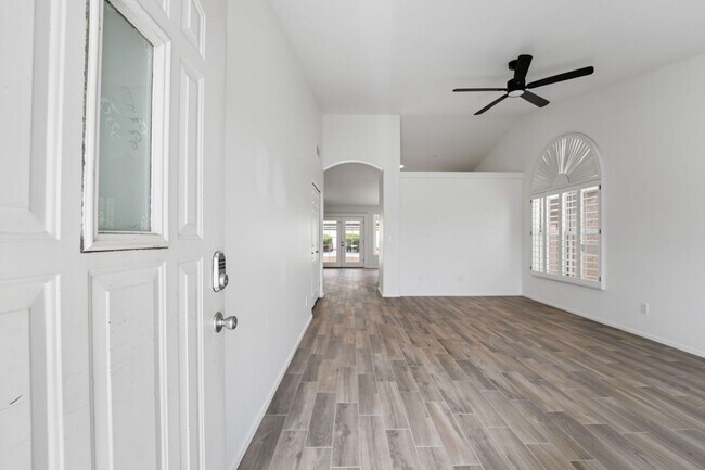 Foto del edificio - 7842 W Boca Raton Rd