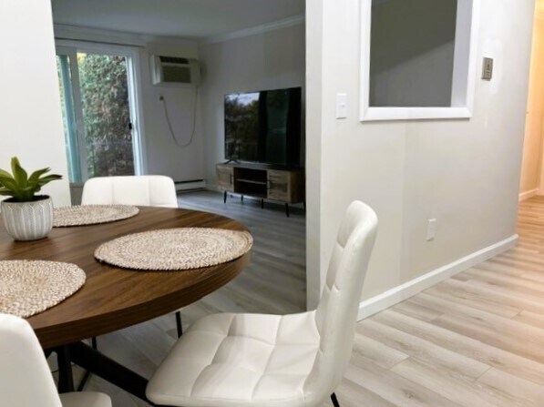 Foto del edificio - 196 Swanson Rd