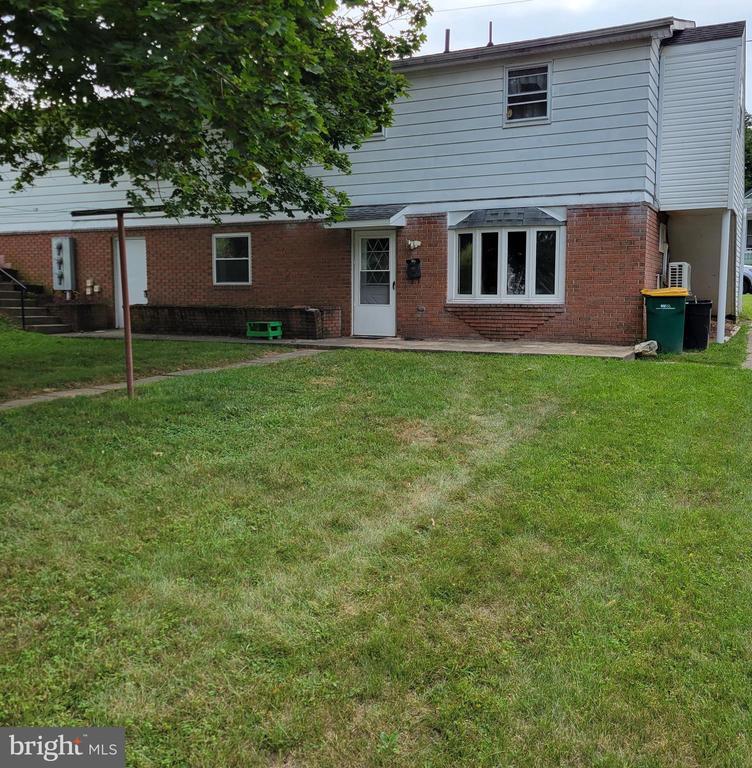 Foto principal - 826 Maple St