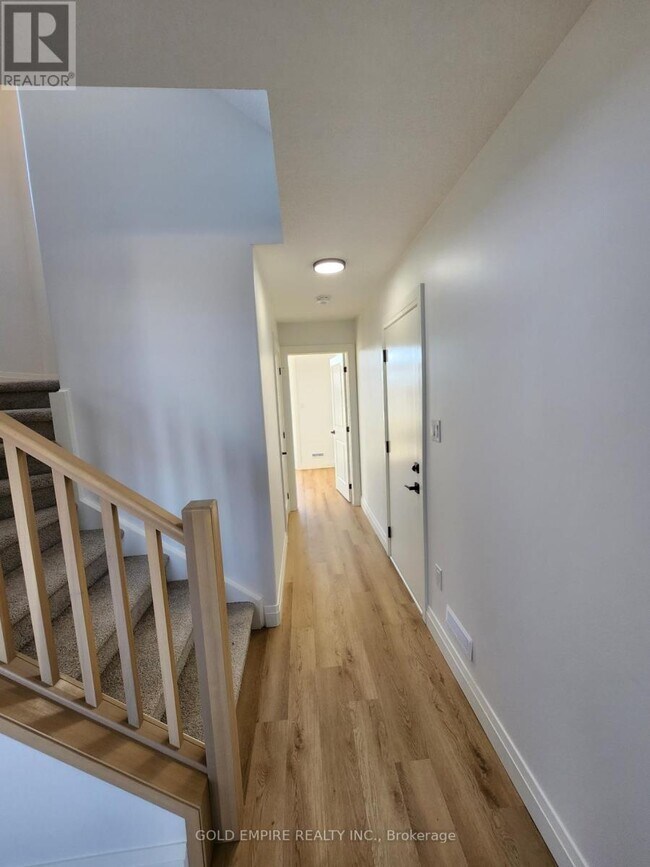 Photo du bâtiment - 45-235 KENNINGTON WAY