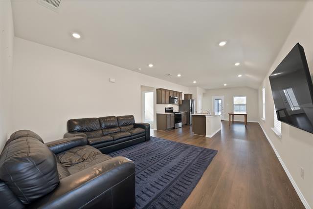 Foto del edificio - 3114 Pr Hl Grv