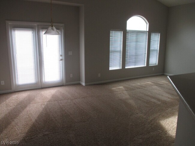 Building Photo - 5514 Big Red Ct