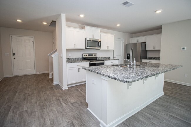 Building Photo - Spacious 4 Bedroom, 2.5 Bath Home in Bowden Village - Just Reduced! Don't miss it!
