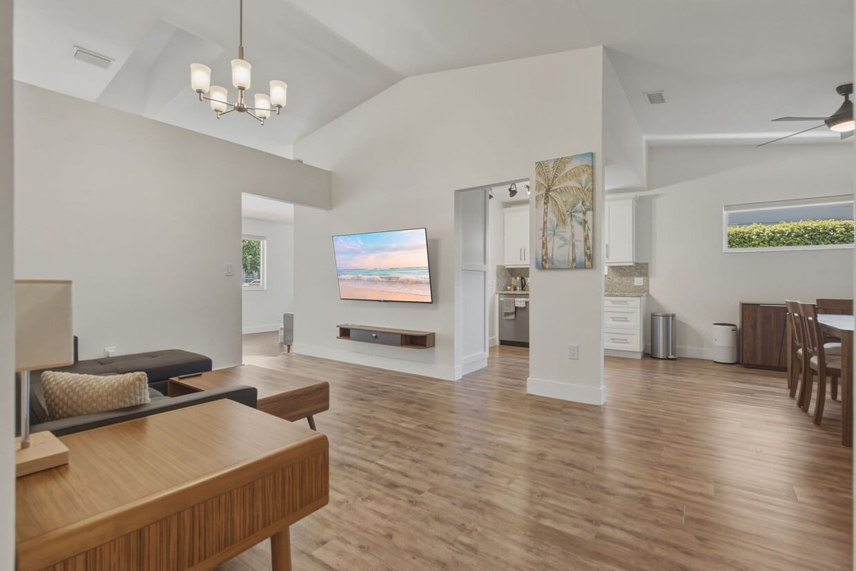 Spacious 3-Bedroom, 3-Bath Home in the Heart of Miami – Modern Living & Prime Location! - Spacious 3-Bedroom, 3-Bath Home in the Heart of Miami – Modern Living & Prime Location!