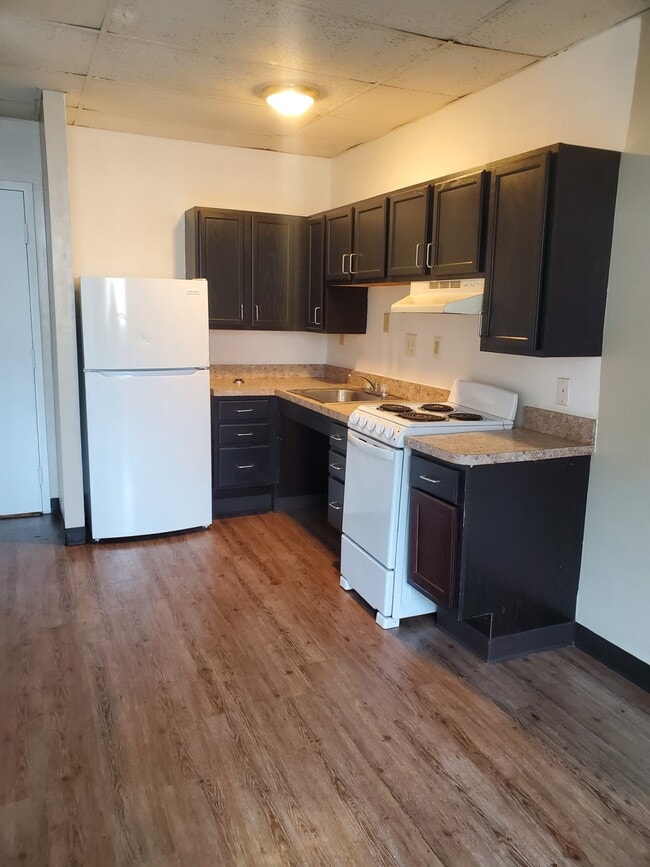 Kitchen - Windsor Manor