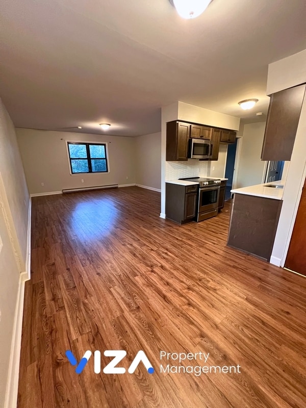 Building Photo - 417 Boulevard