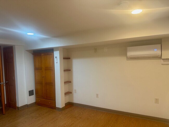 Photo - 1405 Whittier St NW Apartment