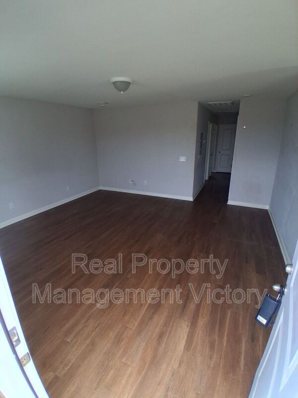 Foto del edificio - 3017 3rd Pl E