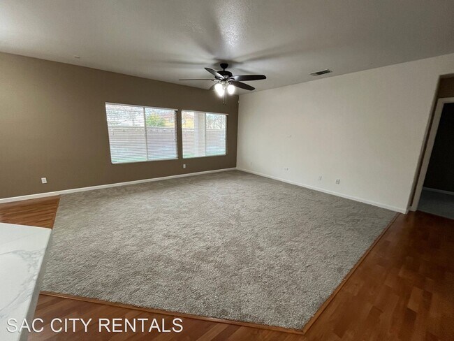 Building Photo - 3 br, 2 bath House - 9920 Hawkview Way
