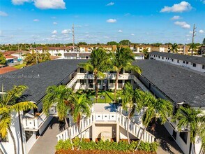 Building Photo - 1345 W 28th St