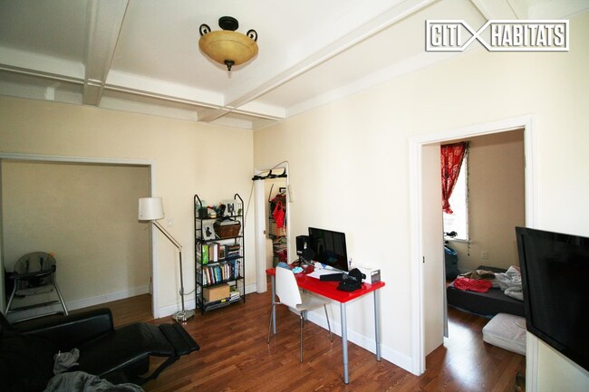 Foto del edificio - 860 Marcy Ave