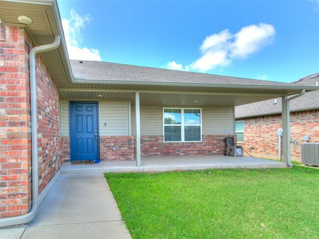 Foto del edificio - 11104 NW 99th St