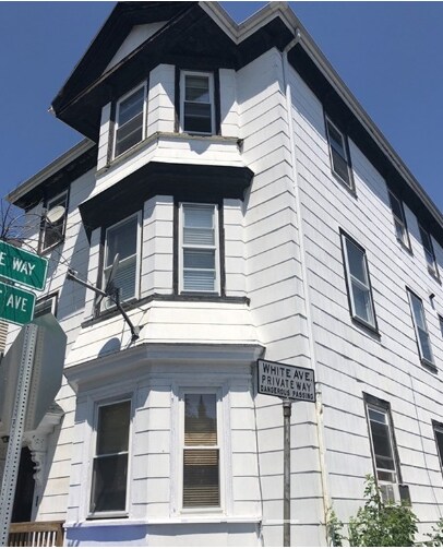 Building Photo - 775 Boylston St