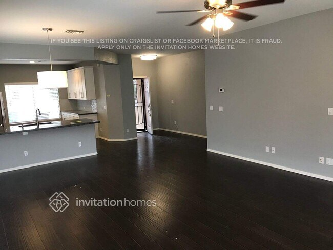 Foto del edificio - 6614 W Honeysuckle Dr