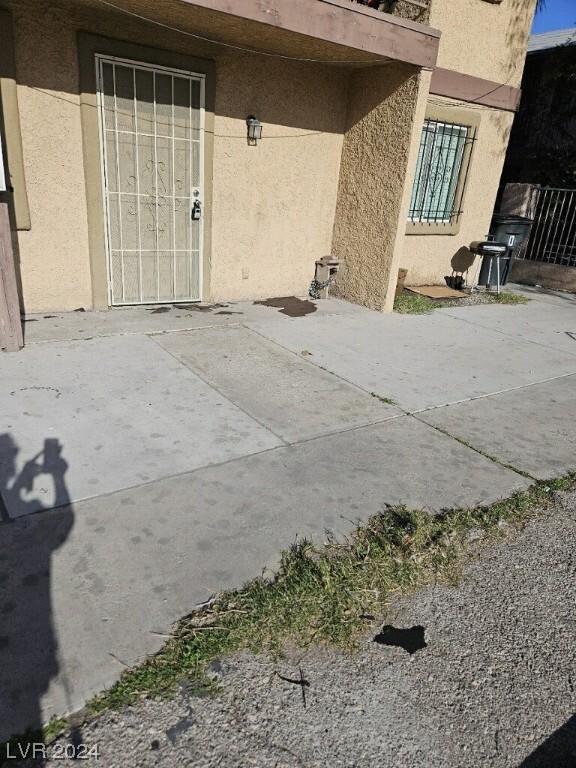 Foto del edificio - 2232 Saturn Ave