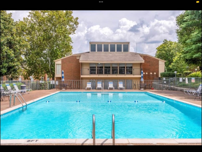 Foto del edificio - 515 Basswood Ave