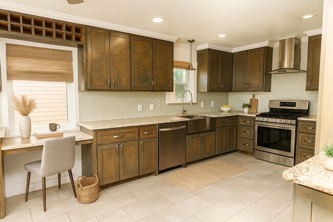 Building Photo - 5407 Rutherglenn Dr