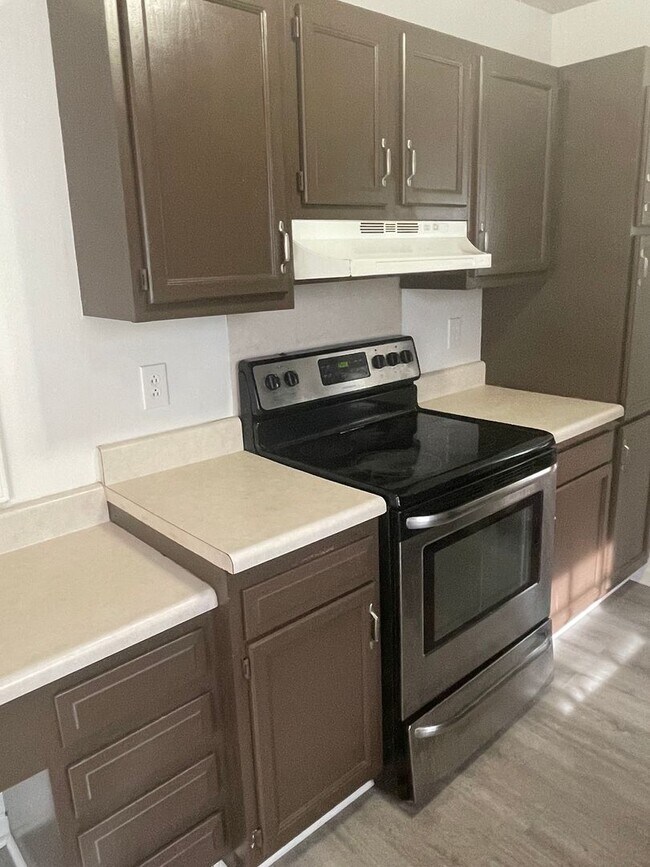 Foto del edificio - 7400 Lea Wood Ln