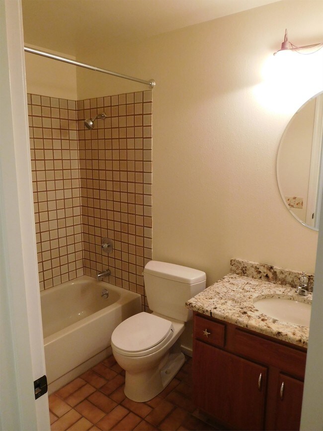 Building Photo - 2628 4th Ave