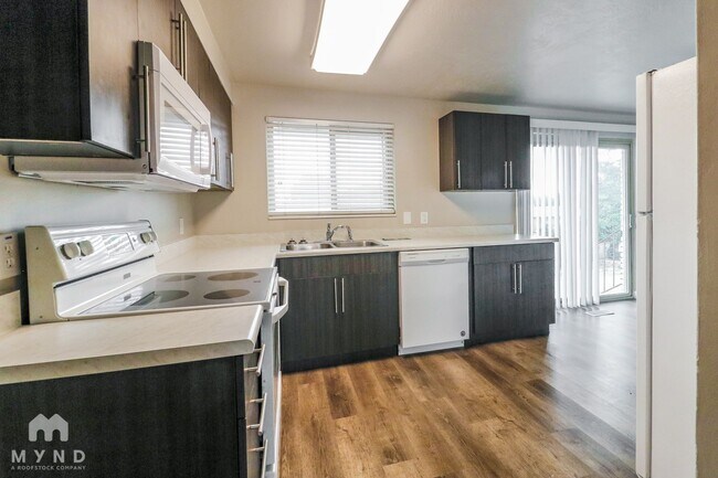 Foto del edificio - 2347 S Ledgewood Dr