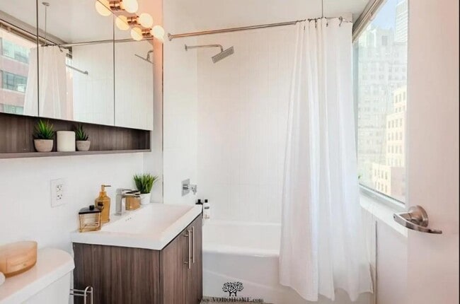 Building Photo - 2 bedroom in NEW YORK NY 10038
