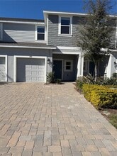 Building Photo - 2914 Canary Ave