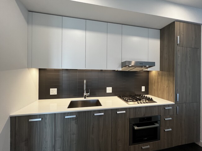 Foto del edificio - 423 E Benton Pl