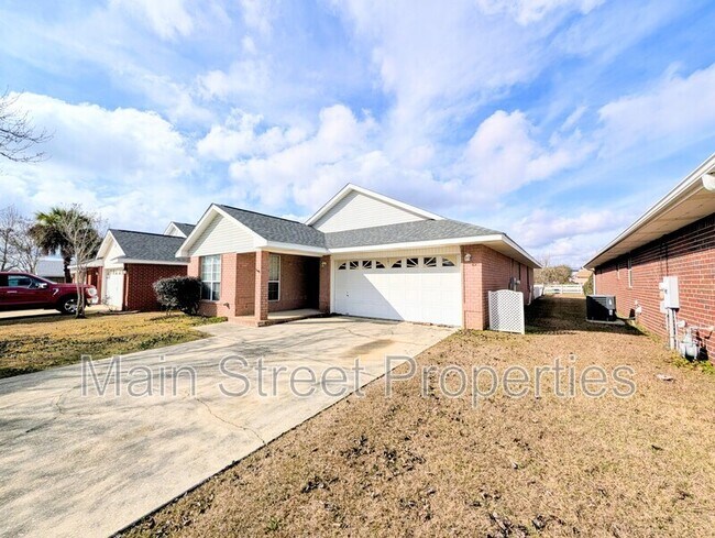 Building Photo - 28 Easton St