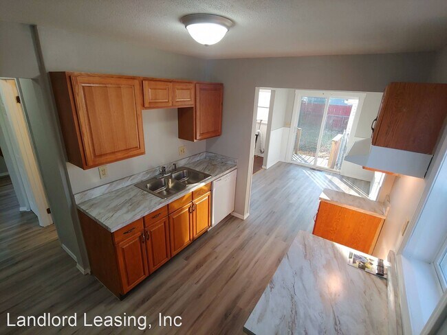 Building Photo - 3 br, 1 bath House - 692 Pasadena Avenue