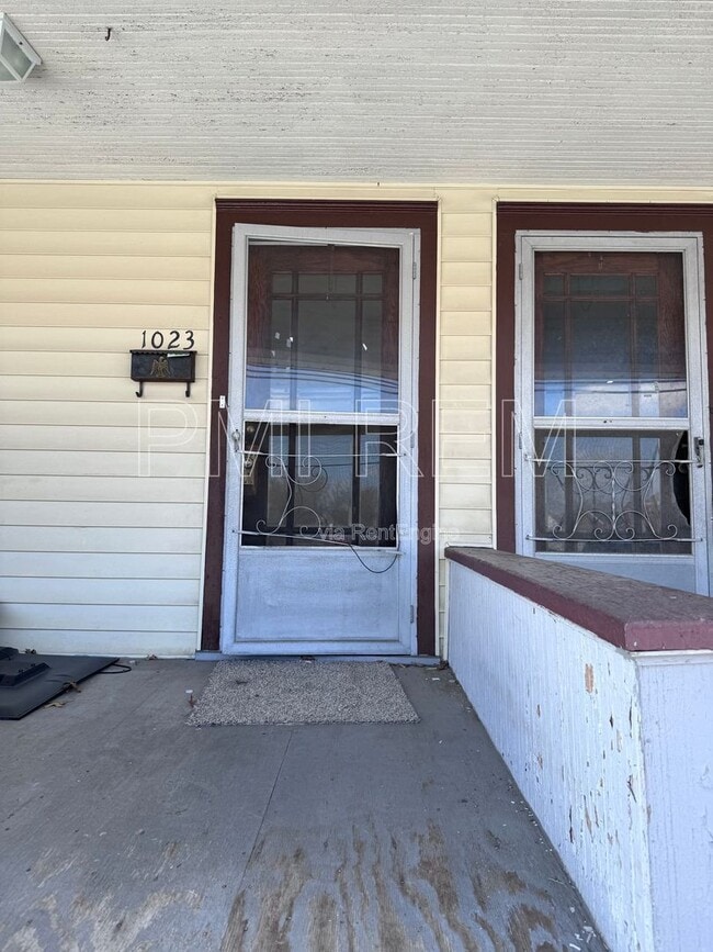 Building Photo - 1023 Harrison Ave SW