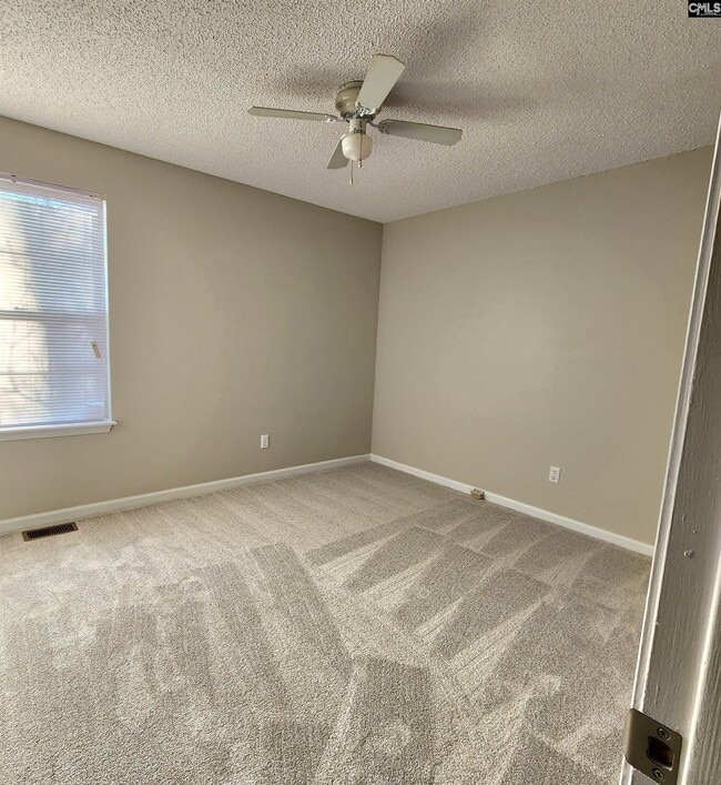 Building Photo - 222 Salusbury Ln