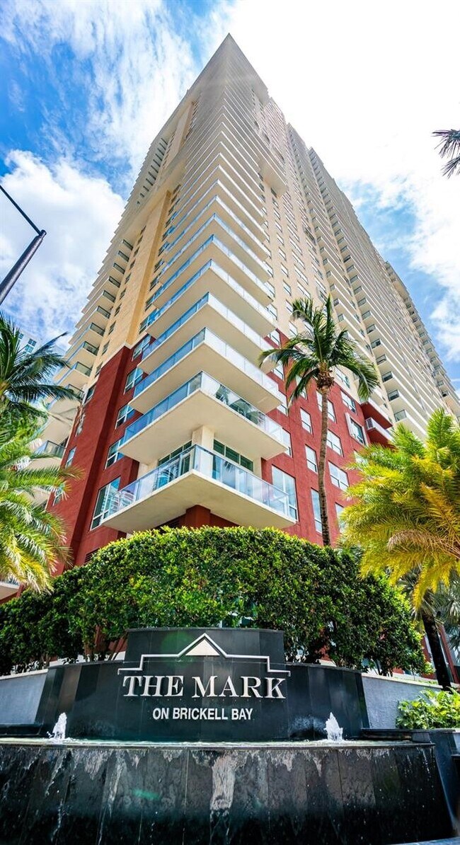 Building Photo - 1155 Brickell Bay Dr