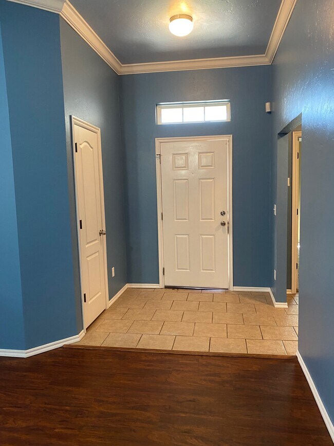Foto del edificio - 7921 Frye Ln