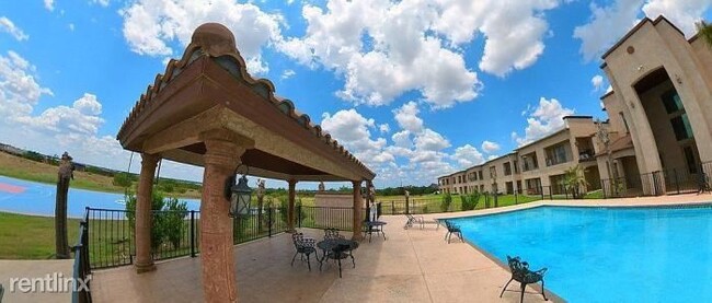 Building Photo - 8216 Casa Verde Rd
