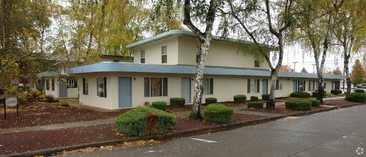 Primary Photo - Salvador Apartments