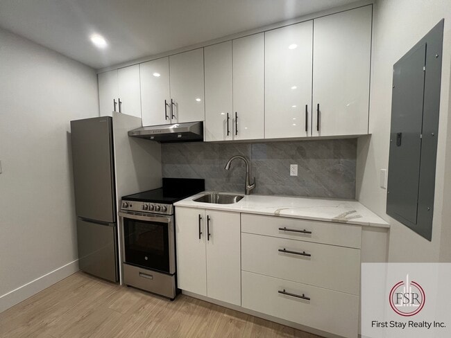 Photo du bâtiment - 927 Chestnut St