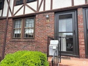 Building Photo - 247 Washington St
