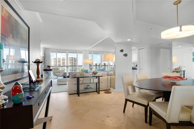 Foto del edificio - 21055 Yacht Club Dr