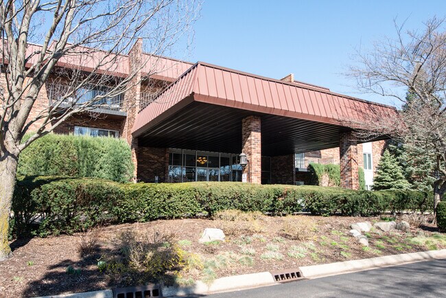 Foto del edificio - 1049 W Ogden Ave