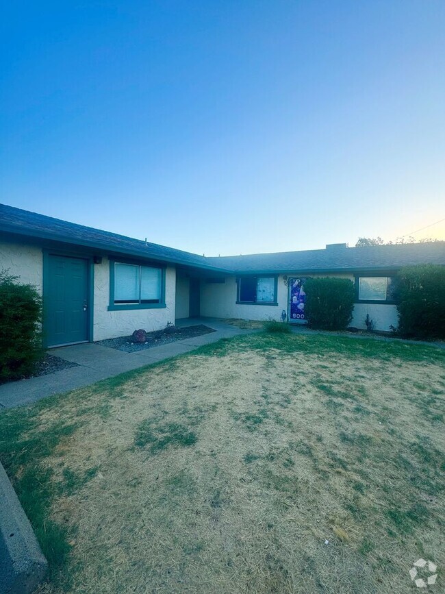 Building Photo - 5580 Mountain View Dr