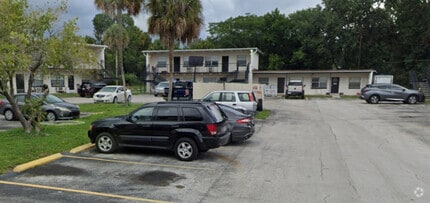 Building Photo - 5261 Alhambra Dr