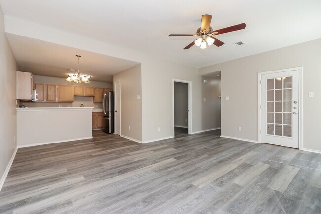 Foto del edificio - 616 Alabaster Pl